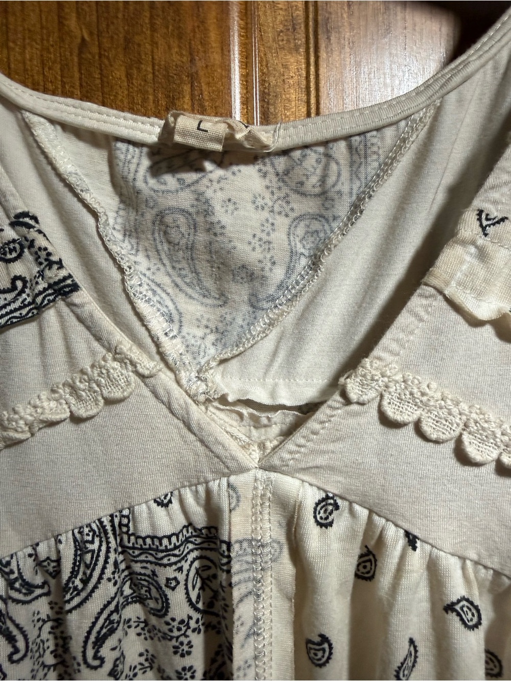 POL Cream Tank Top with Black Bandana Print - Picture 3 of 4